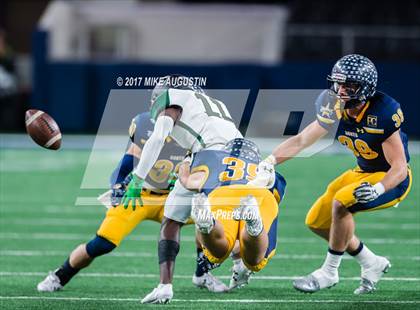 Thumbnail 2 in Lake Ridge vs. Highland Park (UIL 5A DI Quarterfinal Playoff) photogallery.