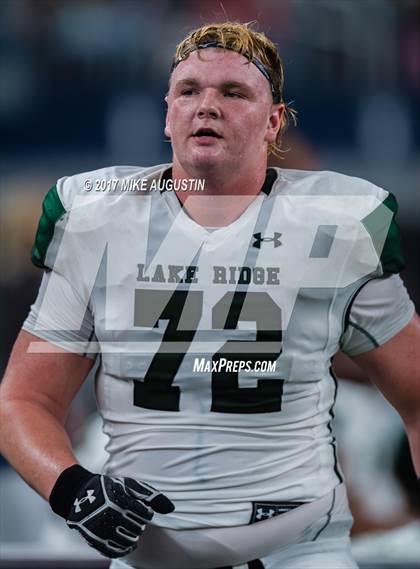 Thumbnail 3 in Lake Ridge vs. Highland Park (UIL 5A DI Quarterfinal Playoff) photogallery.