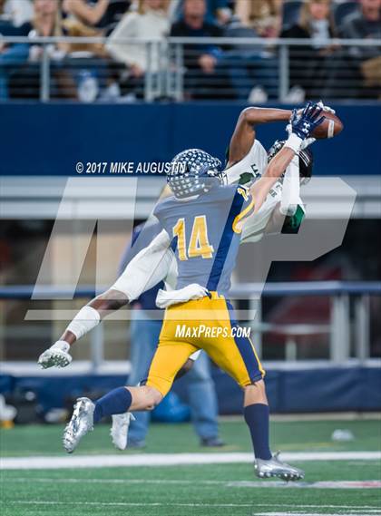 Thumbnail 2 in Lake Ridge vs. Highland Park (UIL 5A DI Quarterfinal Playoff) photogallery.