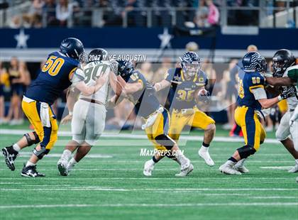 Thumbnail 2 in Lake Ridge vs. Highland Park (UIL 5A DI Quarterfinal Playoff) photogallery.