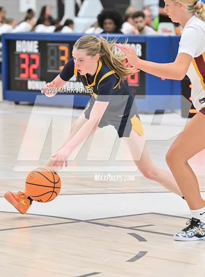 Thumbnail 1 in Phoenix Country Day vs. Windsor (Section 7) photogallery.