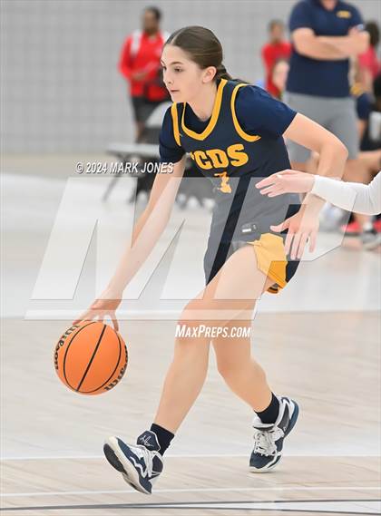 Thumbnail 3 in Phoenix Country Day vs. Windsor (Section 7) photogallery.