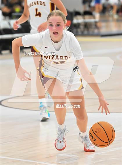 Thumbnail 2 in Phoenix Country Day vs. Windsor (Section 7) photogallery.