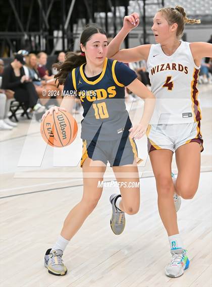 Thumbnail 3 in Phoenix Country Day vs. Windsor (Section 7) photogallery.