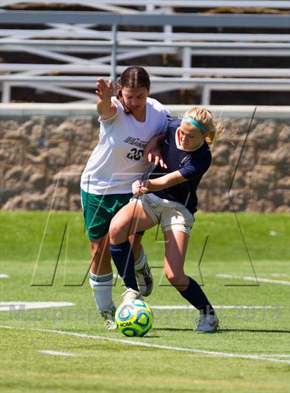 Thumbnail 3 in Liberty Ranch vs. Central Catholic (CIF SJS D5 Final) photogallery.