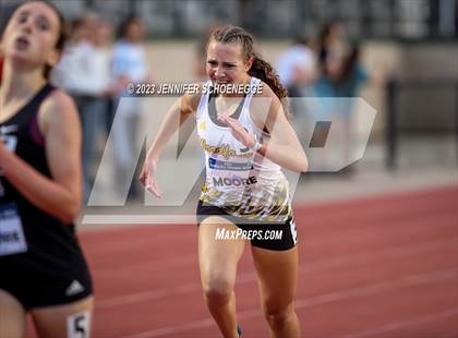 Thumbnail 2 in Kentucky Dream Mile photogallery.