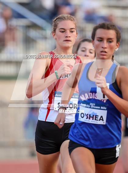 Thumbnail 2 in Kentucky Dream Mile photogallery.