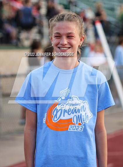 Thumbnail 2 in Kentucky Dream Mile photogallery.