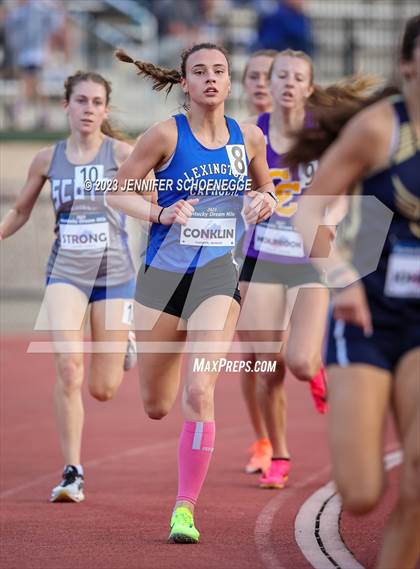 Thumbnail 2 in Kentucky Dream Mile photogallery.