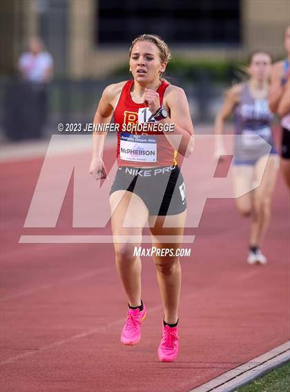 Thumbnail 3 in Kentucky Dream Mile photogallery.