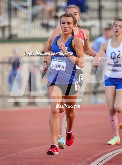 Thumbnail 3 in Kentucky Dream Mile photogallery.