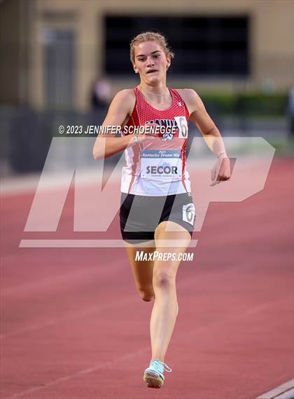 Thumbnail 2 in Kentucky Dream Mile photogallery.