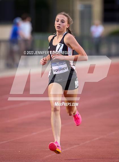 Thumbnail 1 in Kentucky Dream Mile photogallery.
