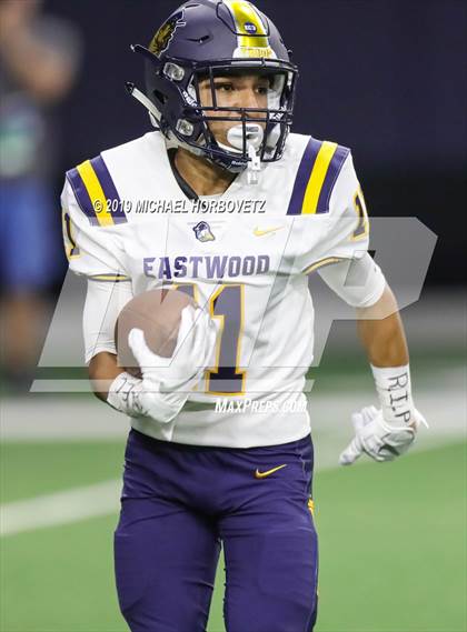 Thumbnail 2 in Eastwood vs. Plano photogallery.
