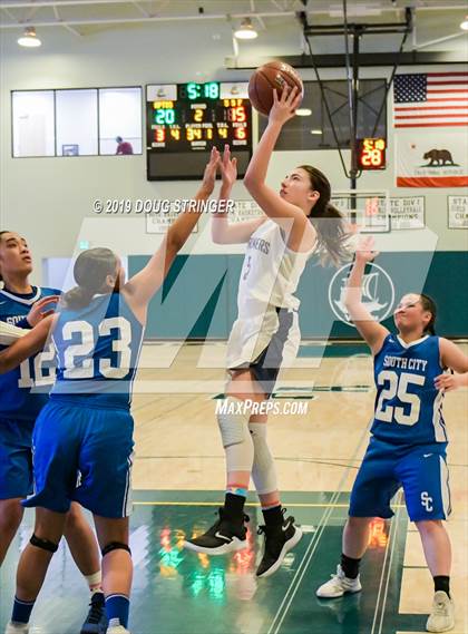 Thumbnail 3 in Aptos vs. South San Francisco (CIF-CCS-Division III Girls Championship) photogallery.
