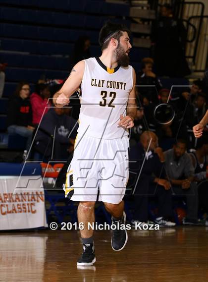 Thumbnail 3 in Cheyenne vs. Clay County (Tarkanian Classic) photogallery.