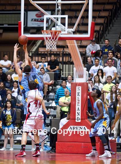 Thumbnail 3 in Hanford vs Monache (CIF CS D2 Final) photogallery.