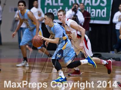 Thumbnail 3 in Hanford vs Monache (CIF CS D2 Final) photogallery.
