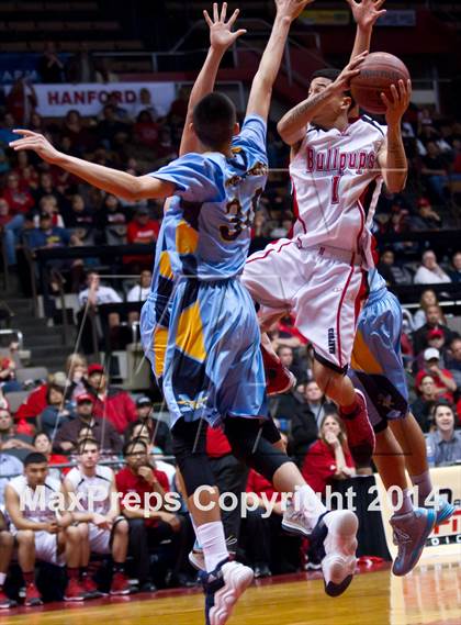 Thumbnail 3 in Hanford vs Monache (CIF CS D2 Final) photogallery.