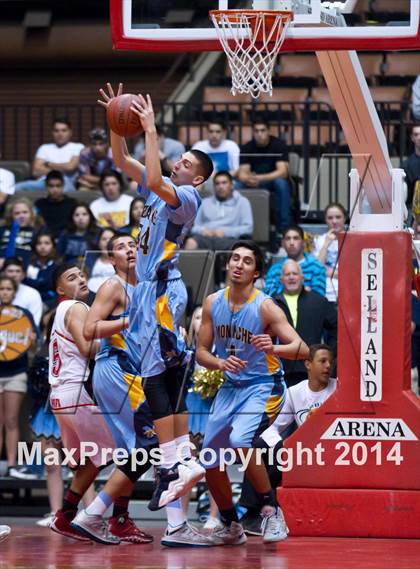 Thumbnail 2 in Hanford vs Monache (CIF CS D2 Final) photogallery.