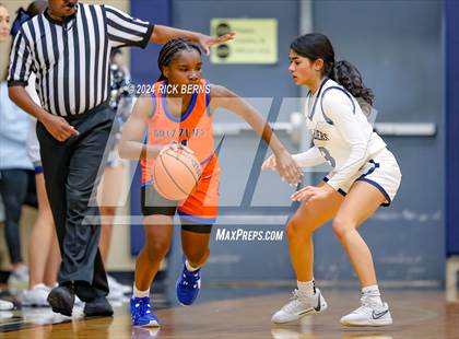 Thumbnail 2 in Grand Oaks vs College Park photogallery.