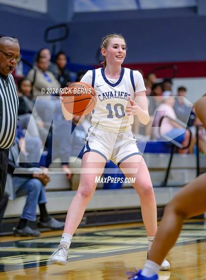 Thumbnail 3 in Grand Oaks vs College Park photogallery.