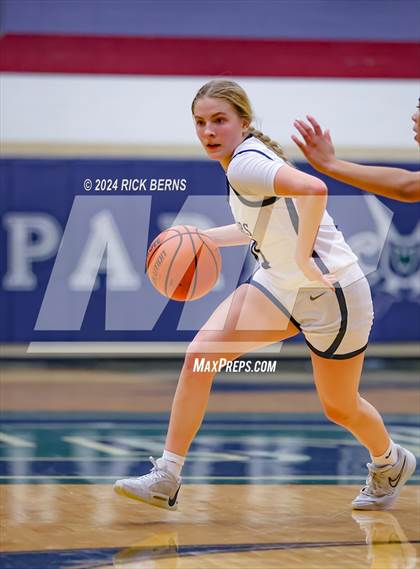 Thumbnail 3 in Grand Oaks vs College Park photogallery.