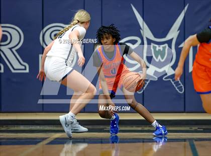 Thumbnail 3 in Grand Oaks vs College Park photogallery.