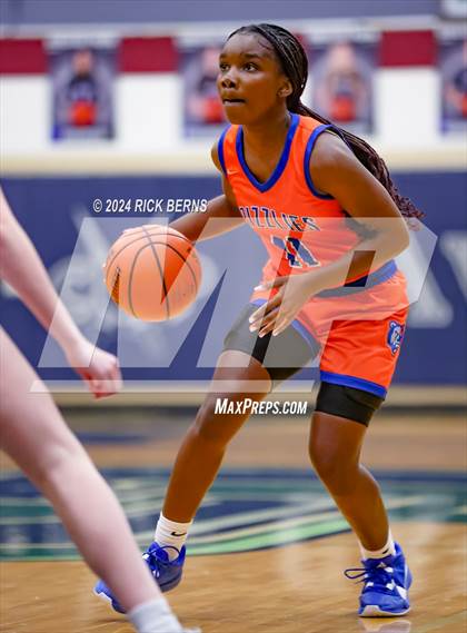 Thumbnail 3 in Grand Oaks vs College Park photogallery.