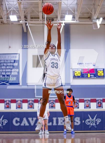 Thumbnail 2 in Grand Oaks vs College Park photogallery.