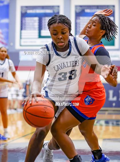 Thumbnail 3 in Grand Oaks vs College Park photogallery.