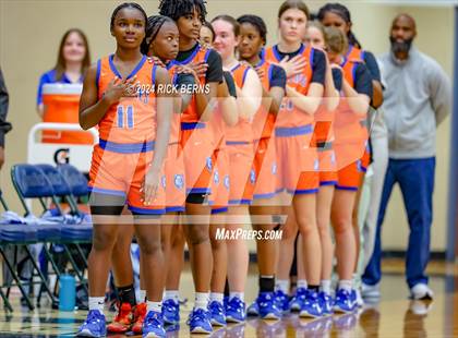 Thumbnail 1 in Grand Oaks vs College Park photogallery.