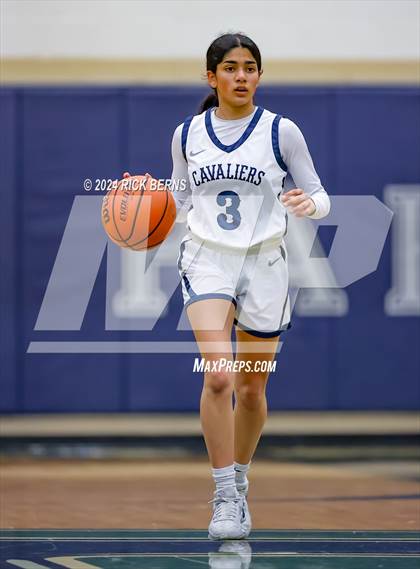 Thumbnail 3 in Grand Oaks vs College Park photogallery.