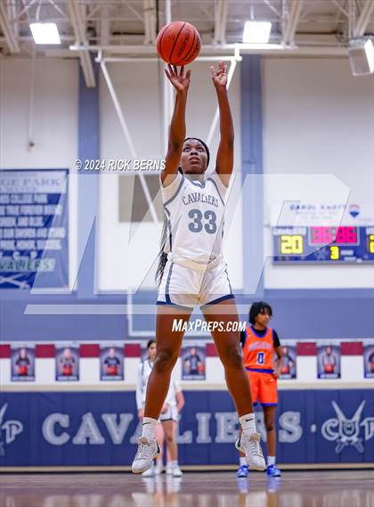 Thumbnail 1 in Grand Oaks vs College Park photogallery.
