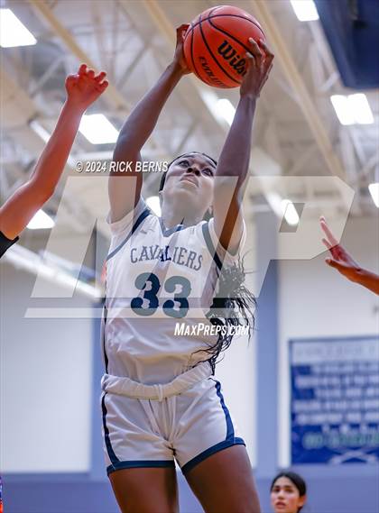 Thumbnail 1 in Grand Oaks vs College Park photogallery.