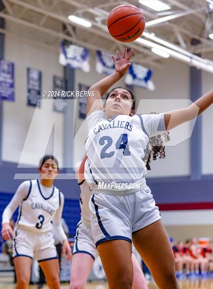 Thumbnail 3 in Grand Oaks vs College Park photogallery.