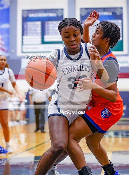 Thumbnail 2 in Grand Oaks vs College Park photogallery.