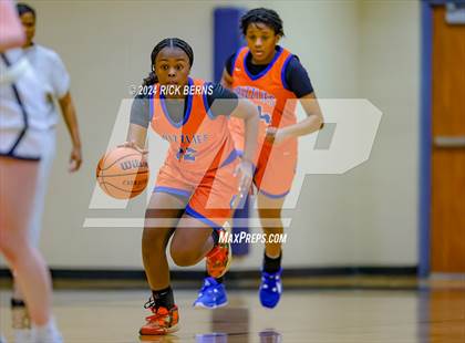 Thumbnail 1 in Grand Oaks vs College Park photogallery.