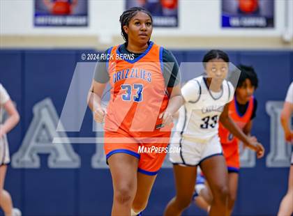 Thumbnail 3 in Grand Oaks vs College Park photogallery.