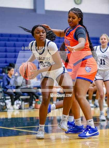 Thumbnail 3 in Grand Oaks vs College Park photogallery.
