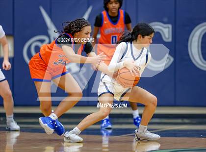 Thumbnail 1 in Grand Oaks vs College Park photogallery.