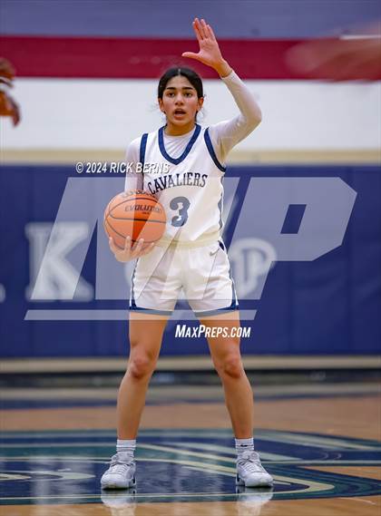 Thumbnail 1 in Grand Oaks vs College Park photogallery.