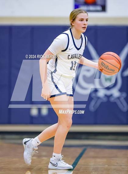 Thumbnail 3 in Grand Oaks vs College Park photogallery.