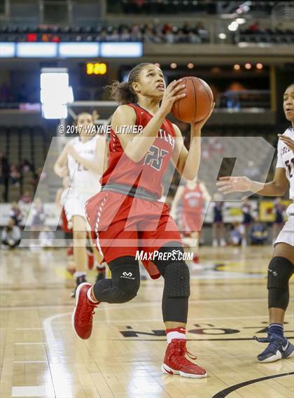 Thumbnail 3 in Butler vs Sacred Heart (KHSAA Sweet Sixteen Tournament) For editorial use only photogallery.