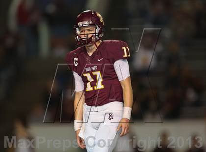 Thumbnail 3 in Pearland vs. Deer Park (UIL 5A Bi-District Playoff) photogallery.