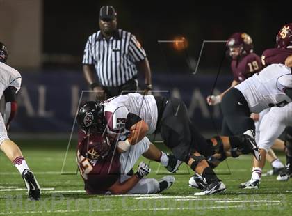 Thumbnail 3 in Pearland vs. Deer Park (UIL 5A Bi-District Playoff) photogallery.