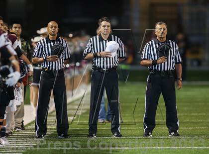 Thumbnail 2 in Pearland vs. Deer Park (UIL 5A Bi-District Playoff) photogallery.