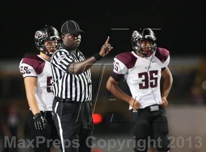 Thumbnail 1 in Pearland vs. Deer Park (UIL 5A Bi-District Playoff) photogallery.
