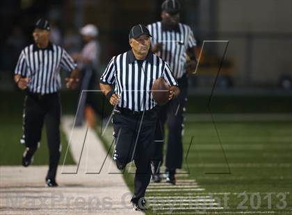 Thumbnail 1 in Pearland vs. Deer Park (UIL 5A Bi-District Playoff) photogallery.