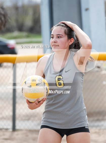 Thumbnail 1 in Verrado Pool Play (OC Beach Invitational) photogallery.